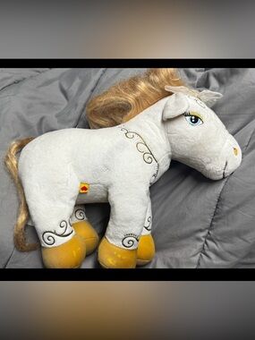 Retired Build a bear Enchanted pony minor wear or stains due to wear